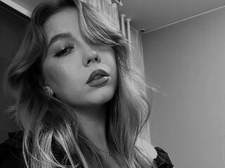 beautiful webcamgirl DevonaDalal