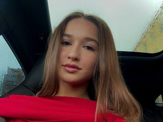 naked girl with cam masturbating EditaFelton