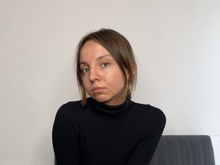 extreme EleonoraSzabo