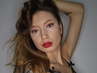 hot webcam slut ElliaBellamy