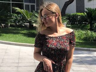 free live webcam sex EmileeBeyale