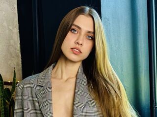 naughty webcamgirl EmilyMontgomery