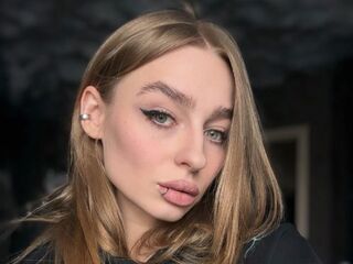 closeup webcam EvaVotta