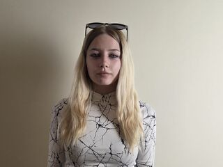 nude webcamgirl EvelynReynaga