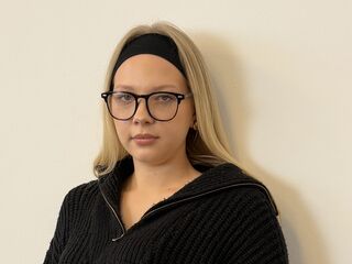 sex webcam chat room FrancesVirunes