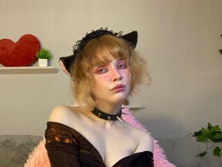 cam girl fingering pussy FuriKreks