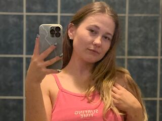 teaser web cam GlossyMonica
