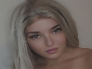 camgirl sexchat HollyComming