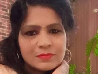camslut showing tits HotNandini