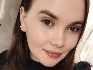 mastubating web cam girl InesZollo