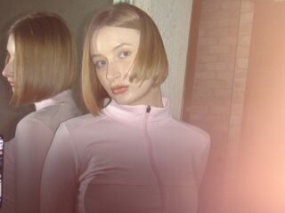 cam girl video chat IngraKate