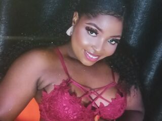 camslut showing pussy IrisIvy