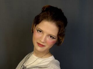 webcam bitch chatroom IrisKemp