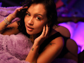 bedroom web cam IsabellaMontier