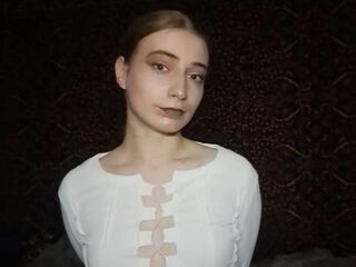 webcamgirl JacquieYou