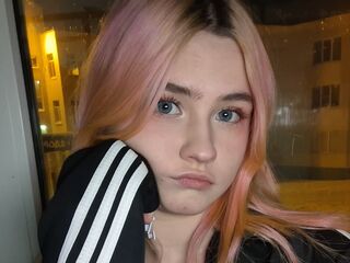 masturbating webcamgirl JanenePreyer