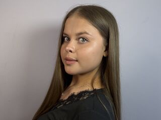 webcam babe JeanettaKorsak