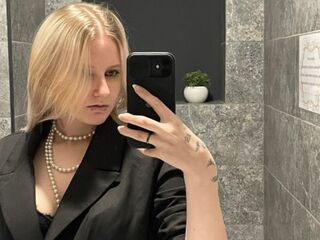 cyber sex cams JenaeMcquillen