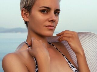 cambitch JuliyaMoon