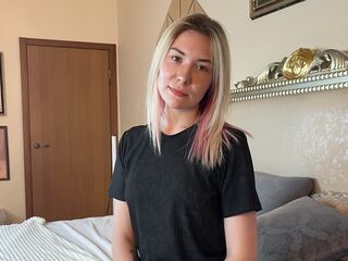 live cam girl picture JuneRamos