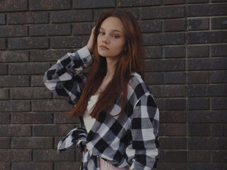 mastubating web cam girl KaiKiening