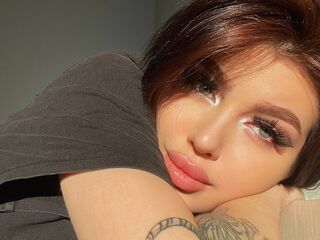 beautiful girl cam KarolinaKaren