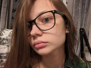 hot camwhore KeeleyCaryl