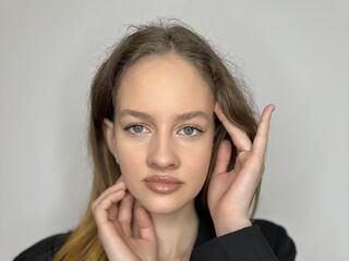 adult liveshow KoriHallquist