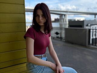 camslut spreading pussy KrystalBeadling