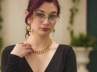camslut naked KylieHerdes