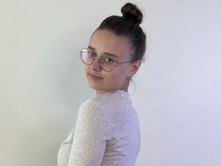 naked camgirl photo LarraineKaber