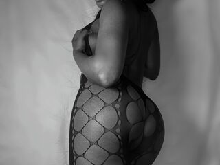 camslut topless LauraDawren