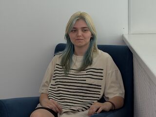 hot web cam show LauriMagnie