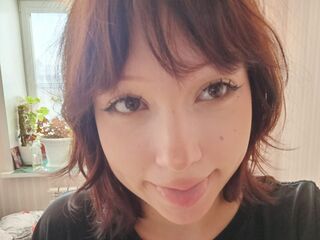 camwhore fingering pussy LeonaMuchow