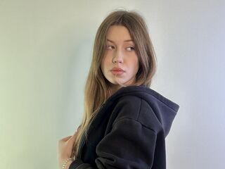 topless LeonilaKesling