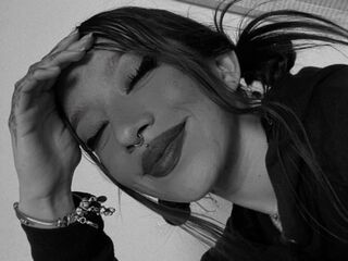 chat room live webcam LiaThom
