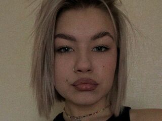 camgirl video chat room LikaDavis