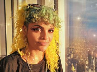 naked webcamgirl photo LilaBratz