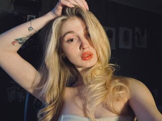 topless webcam girl LilithTreasure