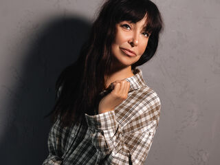 live webcam performer LindaPowells