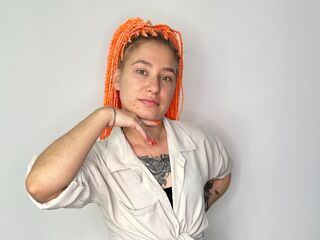 camgirl masturbating with vibrator LinnDejarnette