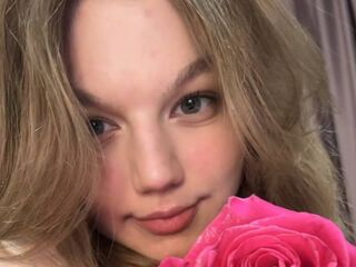 camgirl live LinnGrimshaw