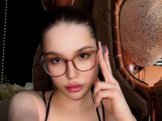 naked cam girl LisaRiza