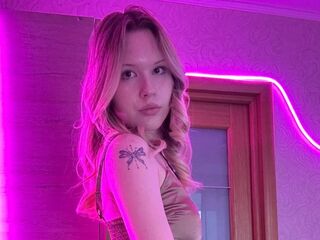 naughty cam girl masturbating LissaAssil