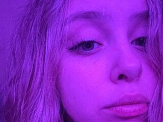 naked cam girl LizzetteStanway