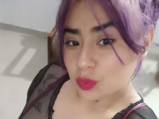 shaved pussy cam LorentQuint