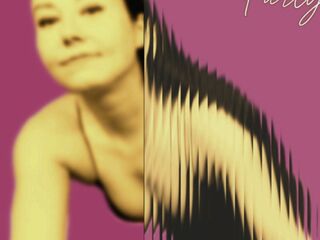 Kinky webcam LucyLevatto