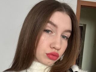 camgirl masturbating LunaMee