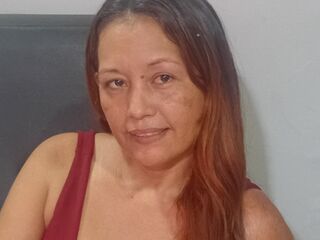 live striptease show Luzmari