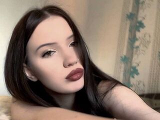 free webcam picture MadelineMendes